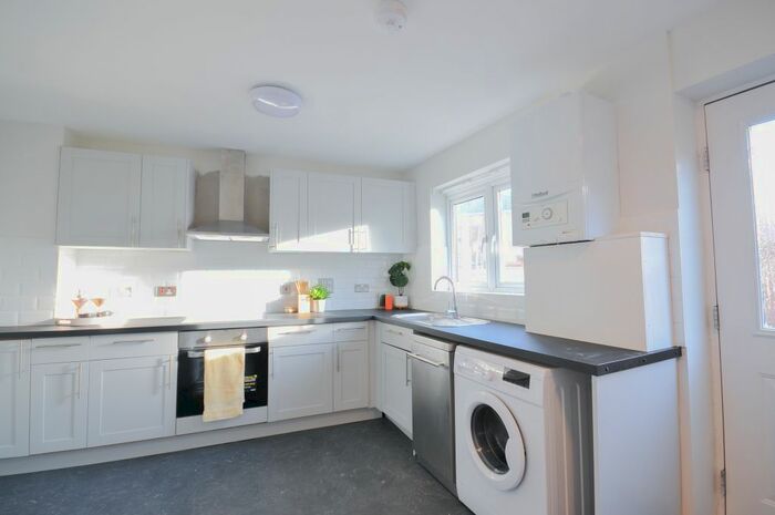 4 Bedroom Town House To Rent In Bedroom Townhouse – Royce Road, Hulme, M15