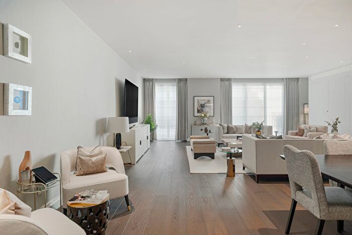 4 Bedroom Flat For Sale In Grosvenor Square, Belgravia, London, W1K