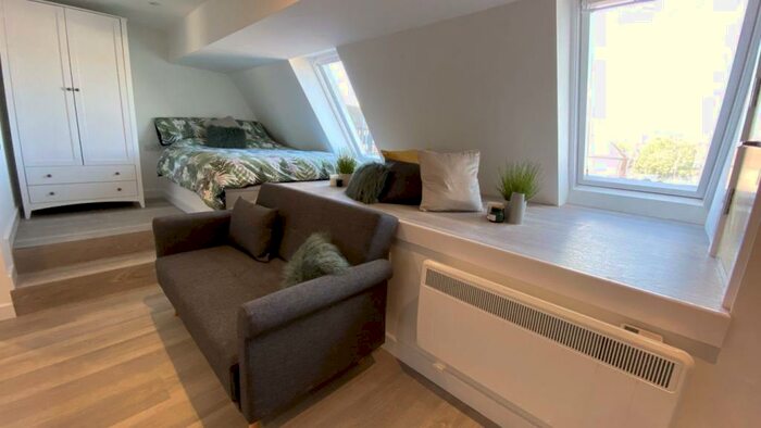 1 Bedroom Flat To Rent In The Barrett Building, CT1