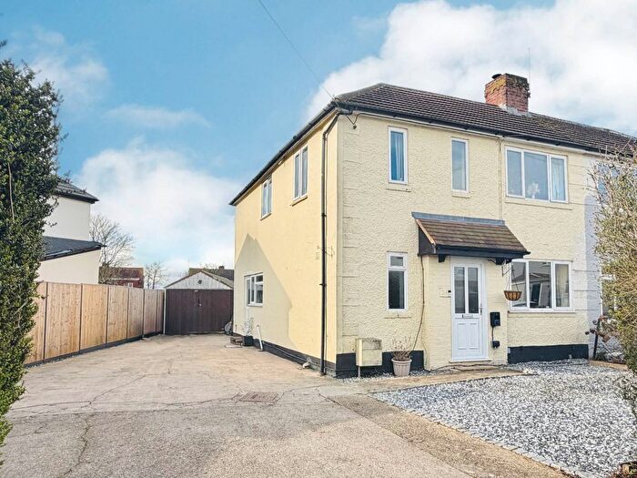 4 Bedroom Semi Detached House For Sale In South Park Avenue, Didcot, OX11