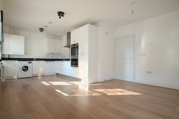 2 Bedroom Flat To Rent In Emerald Court, Rainbow Road, Erith, DA8