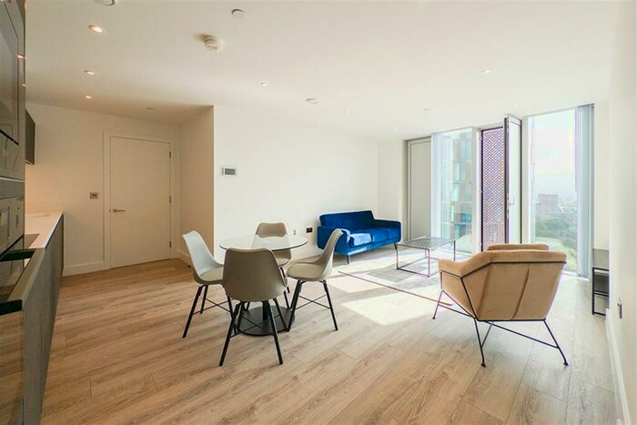 1 Bedroom Apartment To Rent In The Blade, M15