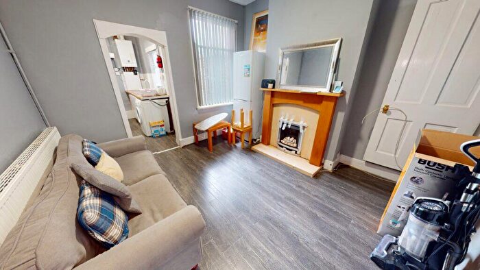 3 Bedroom House To Rent In Tiverton Road, Selly Oak, Birmingham, B29