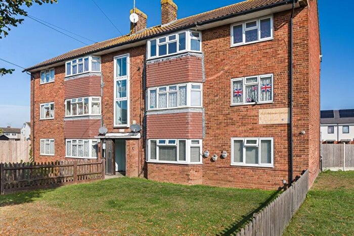 2 Bedroom Flat For Sale In Delaware Crescent, Shoeburyness, SS3