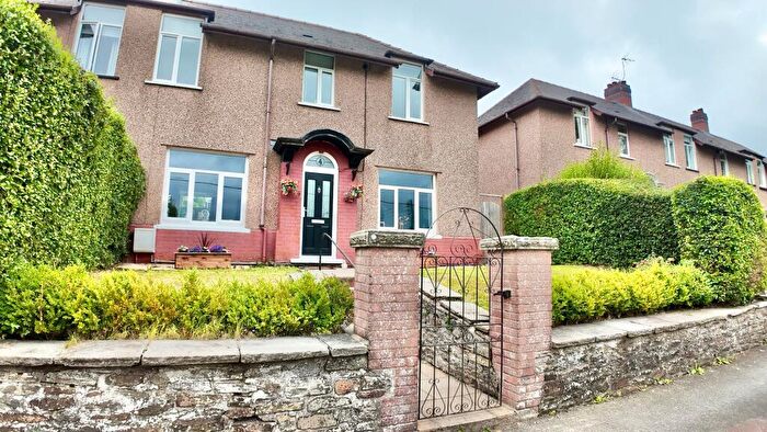 4 Bedroom House For Sale In Penrhiw Terrace, Oakdale, NP12