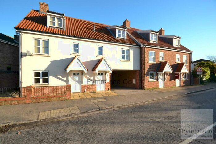 2 Bedroom Maisonette To Rent In Coltishall, Norwich, NR12