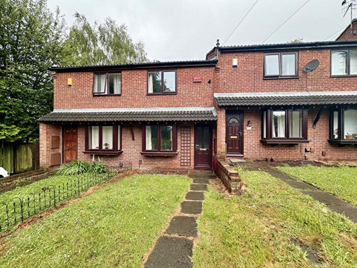 2 Bedroom House To Rent In Portland Court, NG5