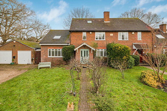 5 Bedroom Semi Detached House For Sale In Barnet Wood Road, Bromley, BR2