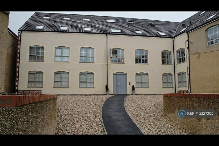 2 Bedroom Flat To Rent In Fountain Mill, Bristol, BS5