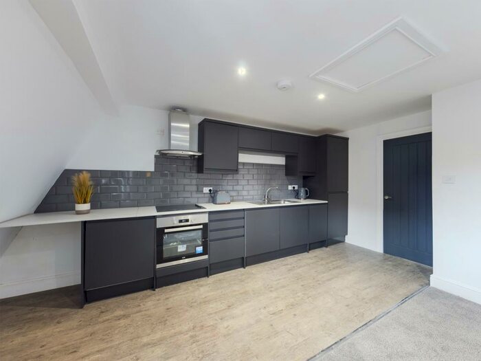 1 Bedroom Flat To Rent In Parliament Street, HU1