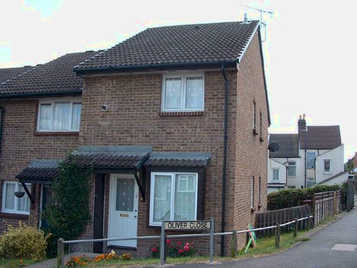 1 Bedroom End Of Terrace House To Rent In Oliver Close, Chatham, ME4