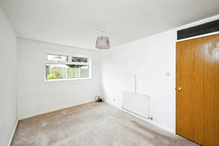 2 Bedroom Bungalow For Sale In Lytham Road, Kirkby-in-Ashfield, Nottingham, Nottinghamshire, NG17