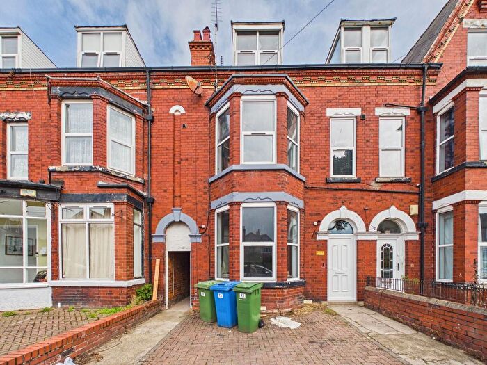2 Bedroom Flat To Rent In Bed Second Floor Flat, Horsforth Avenue, Bridlington, YO15