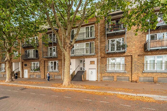 2 Bedroom Flat For Sale In Rope Street, Surrey Quays, SE16