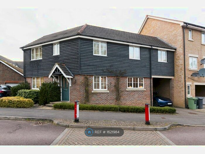4 Bedroom Detached House To Rent In Richards Field, Chineham, Basingstoke, RG24