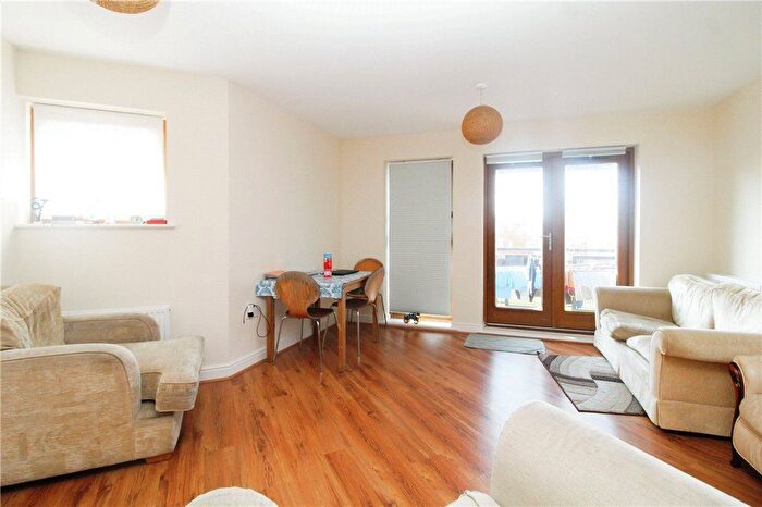 2 Bedroom Flat To Rent In Clarke Close, Croydon, CR0