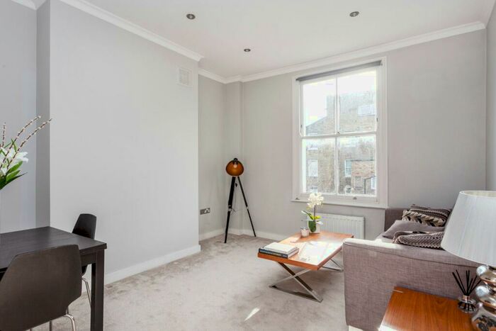 2 Bedroom Flat To Rent In Englefield Road, Islington, N1