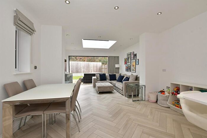 3 Bedroom End Of Terrace House For Sale In Bradfords Close, Buckhurst Hill, Essex, IG9