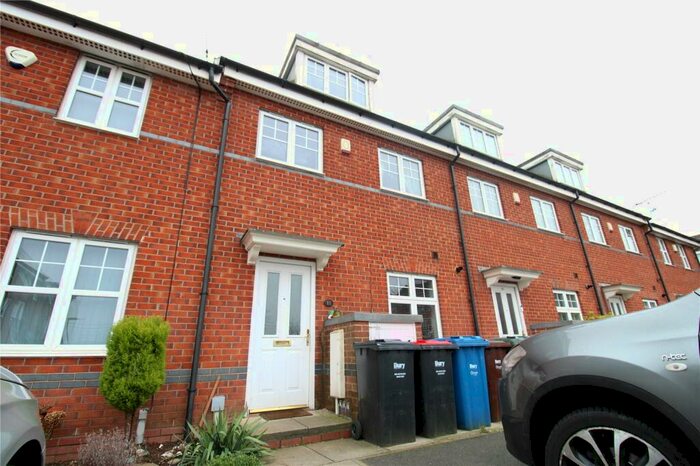 3 Bedroom House To Rent In Oakwood Grove, Radcliffe, Manchester, Greater Manchester, M26