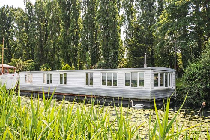 3 Bedroom House Boat For Sale In Chichester Marina, Chichester, West Sussex, PO20