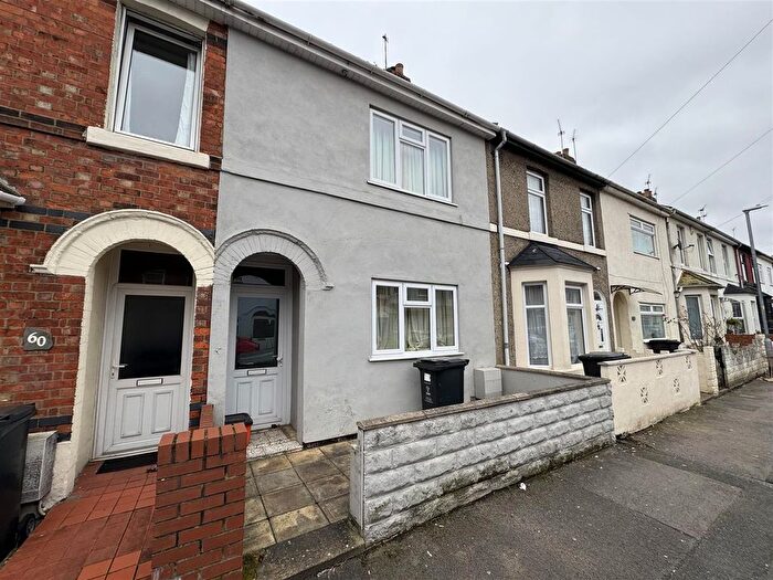 3 Bedroom Terraced House For Sale In Beatrice Street, Gorse Hill, Swindon, SN2