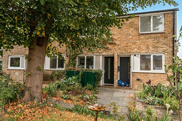2 Bedroom Terraced House For Sale In Point Hill, Greenwich, SE10