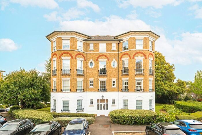 2 Bedroom Flat For Sale In Southlands Drive, Wimbledon, SW19