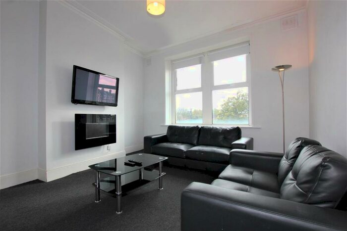 4 Bedroom Flat To Rent In Athenaeum Place, Muswell Hill, N10