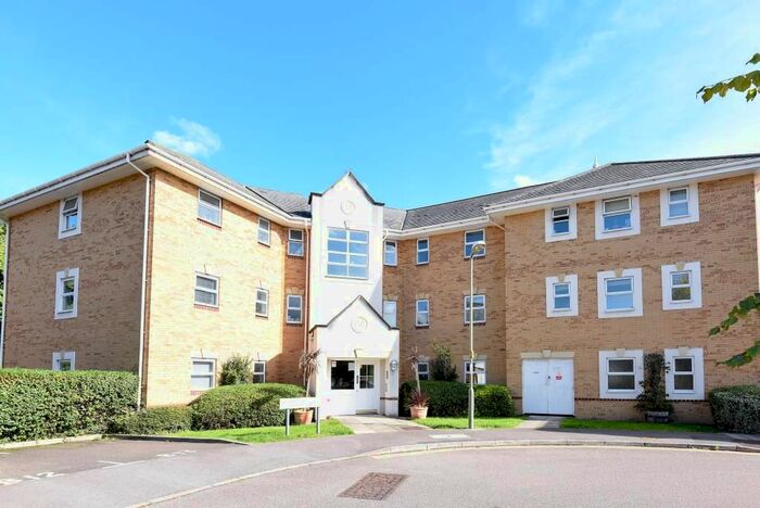 2 Bedroom Flat To Rent In International Way, Sunbury On Thames, TW16