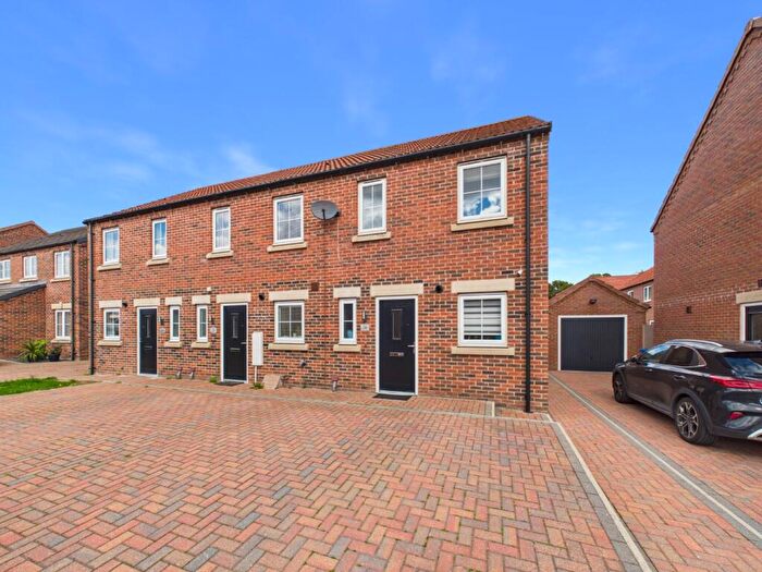 2 Bedroom End Of Terrace House For Sale In Ketil Place, Anlaby, Hull, HU10