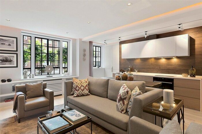 2 Bedroom Flat To Rent In Chelsea Manor Street, London, SW3