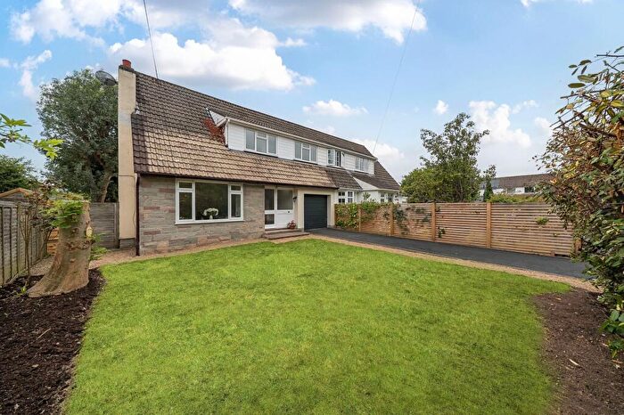 4 Bedroom Semi-Detached House For Sale In Wiltons, Wrington, BS40