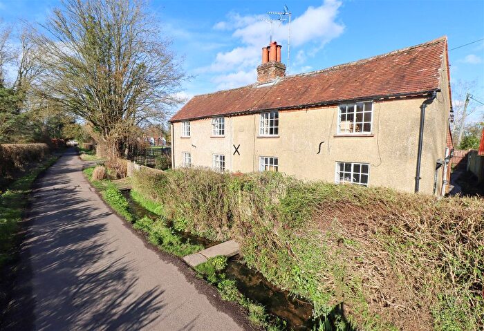 2 Bedroom Semi Detached House For Sale In The Green, North Warnborough, Hook, RG29