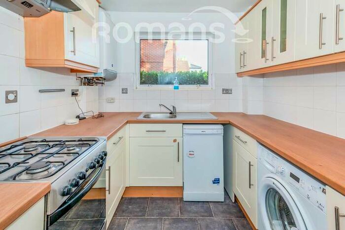 2 Bedroom Apartment To Rent In St Leonards Road, SL4