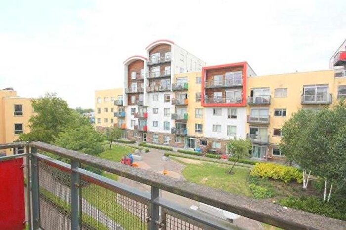2 Bedroom Flat To Rent In Holly Court, Greenwich Millennium Village, North Greenwich, SE10