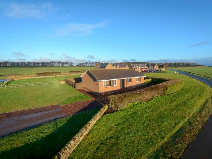 3 Bedroom Detached Bungalow To Rent In The Bungalow, Queenstonbank, North Berwick, EH39