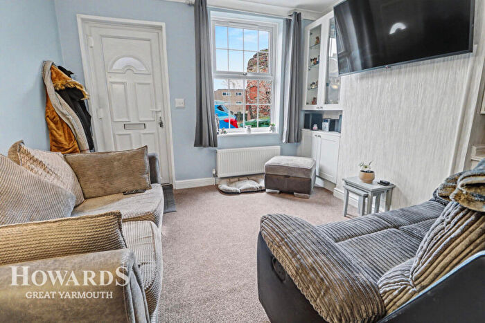 2 Bedroom Terraced House For Sale In Trinity Place, Great Yarmouth, NR30