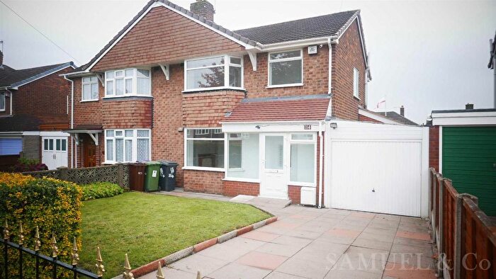 3 Bedroom Semi-Detached House To Rent In Bradley Lane, Bilston, WV14