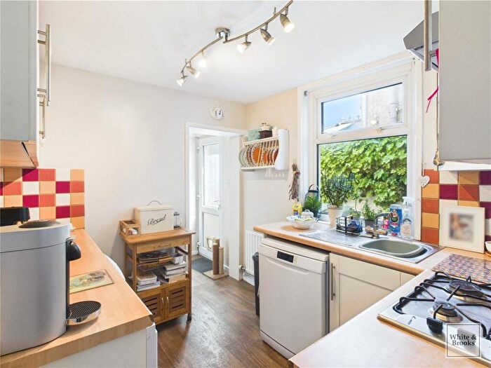 3 Bedroom Terraced House For Sale In Richmond Road, Gosport, PO12