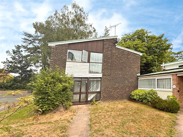 4 Bedroom Detached House To Rent In Oak Bank, Woking, Surrey, GU22