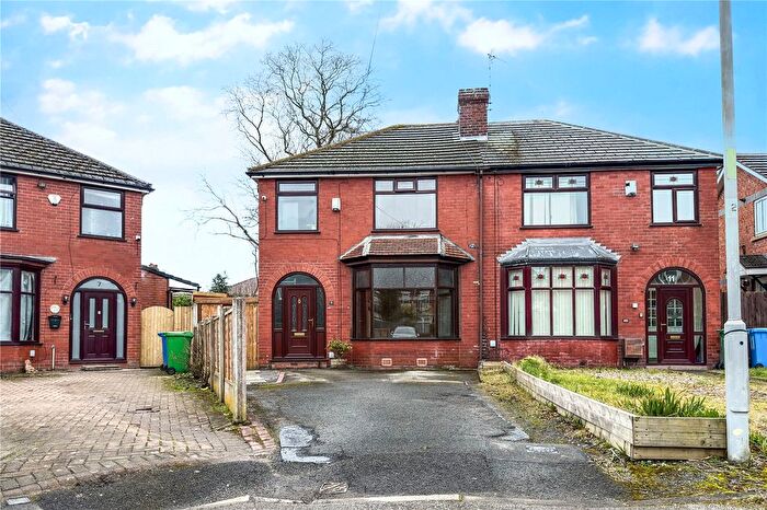 3 Bedroom Semi Detached House For Sale In Maple Grove, New Moston, Manchester, M40