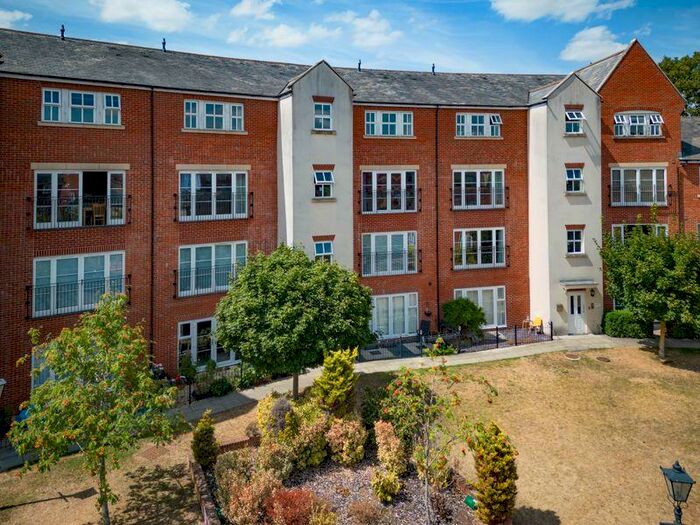 2 Bedroom Flat To Rent In Mill Street, Wantage, OX12