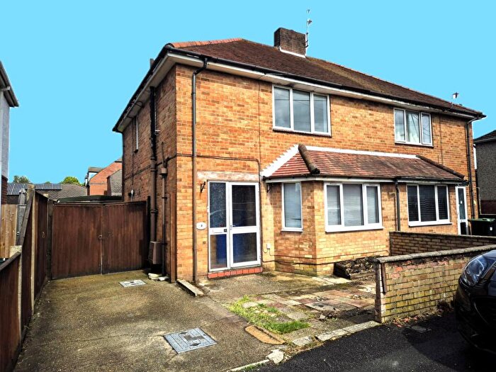 2 Bedroom Semi Detached House For Sale In Brokenford Avenue, Totton, Hampshire, SO40