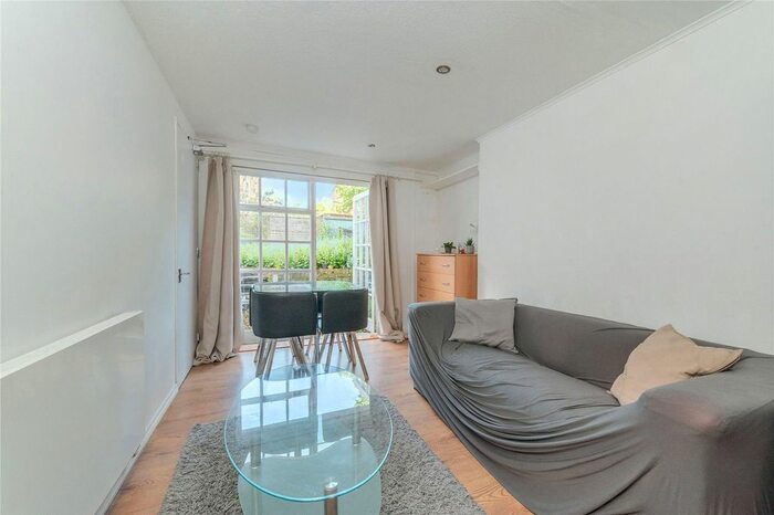 2 Bedroom Flat To Rent In Caledonian Road, London, N1