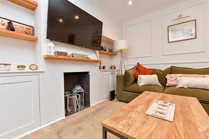 3 Bedroom Terraced House For Sale In Walton On The Hill, Walton On The Hill, Tadworth, Surrey, KT20