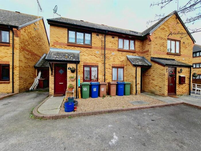 1 Bedroom Property To Rent In Wharf Road, Grays, RM17