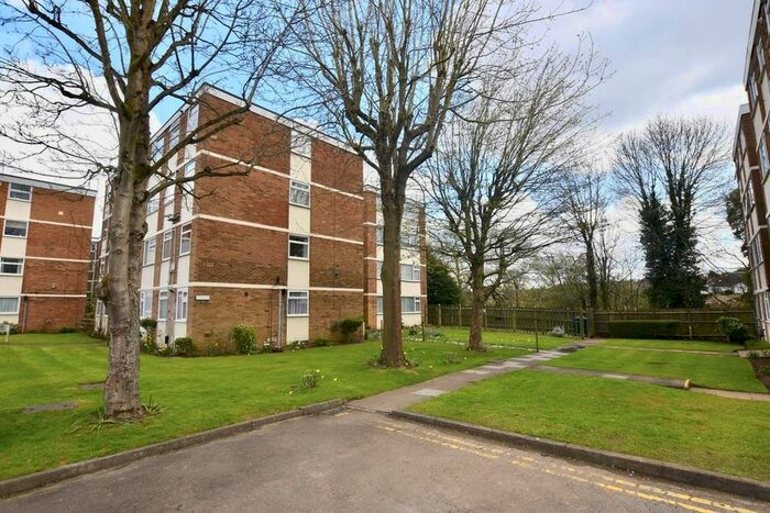 2 Bedroom Flat To Rent In Forest Court, Unicorn Lane, Mount Nod, Coventry - Two Bedroom Apartment, CV5