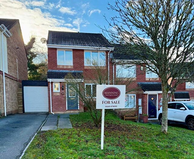 3 Bedroom Semi Detached House For Sale In Greenways, Abernant, Aberdare, CF44