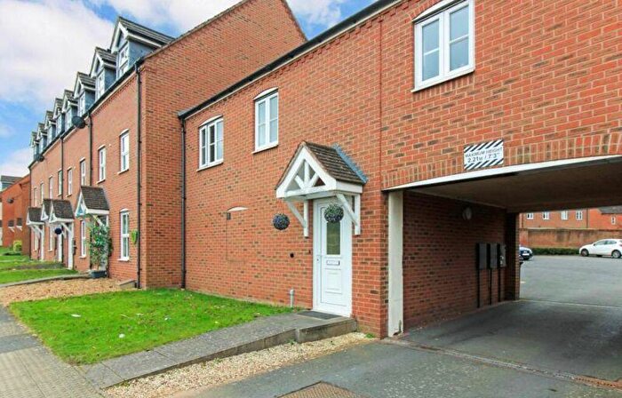 2 Bedroom Apartment To Rent In Wharf Lane, Solihull, B91