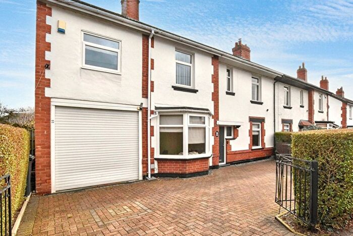 4 Bedroom Semi-Detached House For Sale In Barrowby Avenue, Leeds, West Yorkshire, LS15